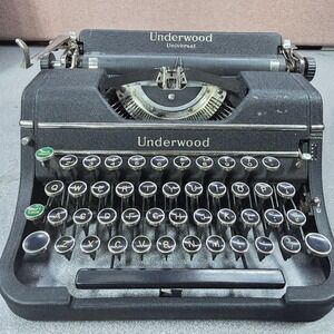 Underwood Universal Typewriter Portable 1930's Vintage Elliott Fisher USA